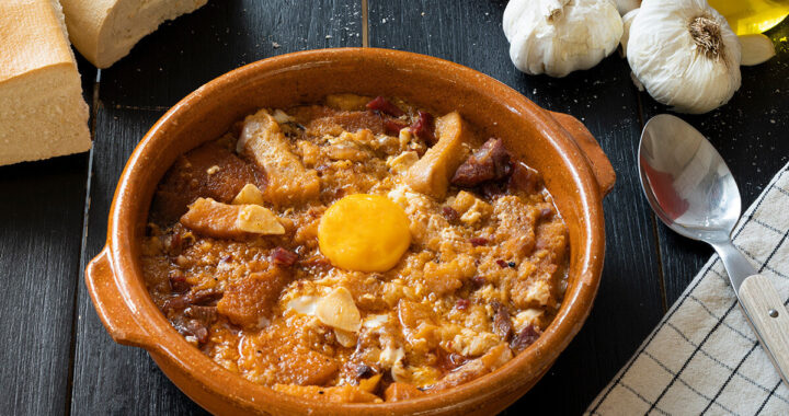 Sopa de ajo castellana